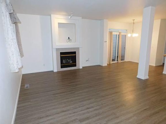 2nd image of 5575 NE Damsel Dr