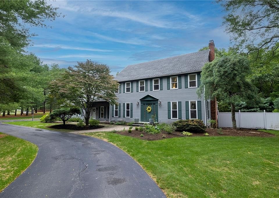 60 Woodbridge Dr, East Greenwich, RI 02818 Zillow