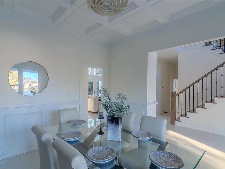 4822 Chamblee Dunwoody Rd — Photo 11