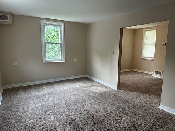 2nd image of 116 & 118 Market St #116