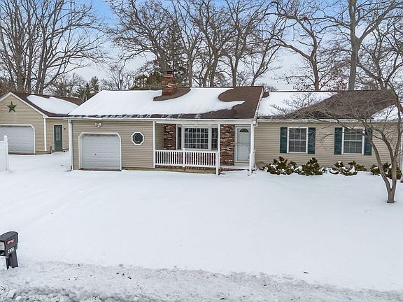 5th image of 932 Elwood Street