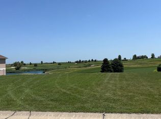 1045 Colonial St, Sioux Center, IA 51250