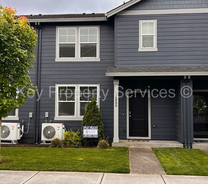1st image of 12609 NE 116th Way