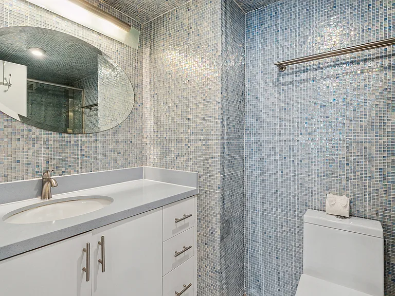2301 Collins Ave #1015 — Photo 91