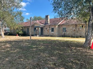 1404 N Harborth Ave #8, Three Rivers, TX 78071