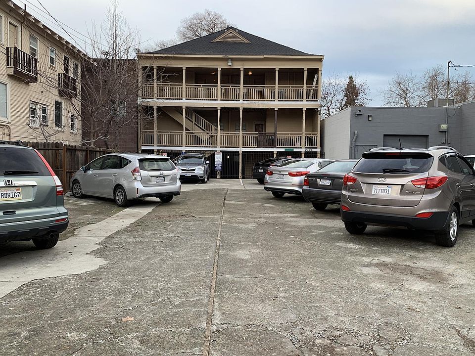 2nd image of 2308 J St