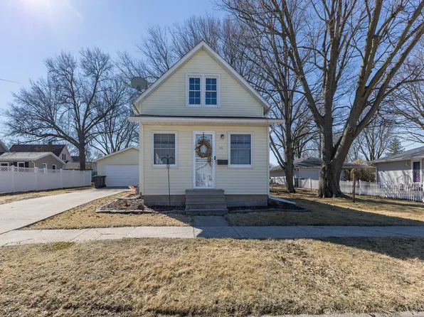 516 W Wells St, Geneseo, IL 61254