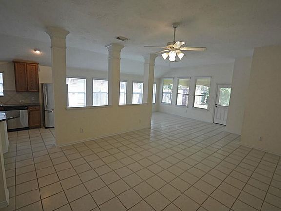 3rd image of 11411 N Creekwood Hills Ln