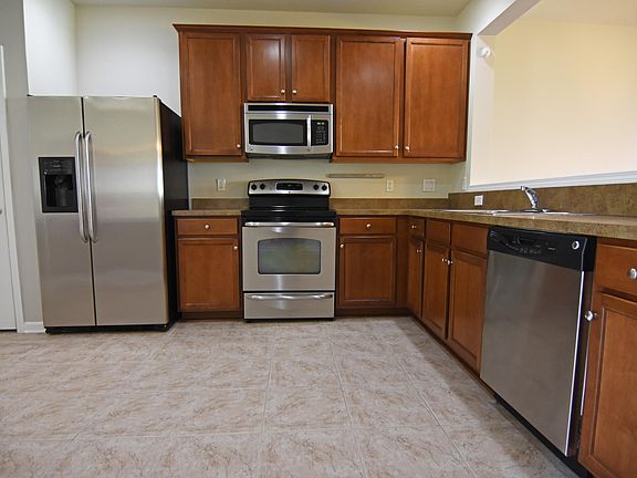 4th image of 13436 ENGLISH PEAK Court #9D