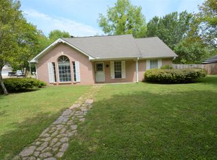 122 Oak Pointe Dr, Plantersville, MS 38862