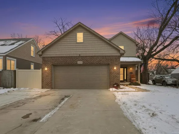 21818 Grand Lake St, Saint Clair Shores, MI 48080