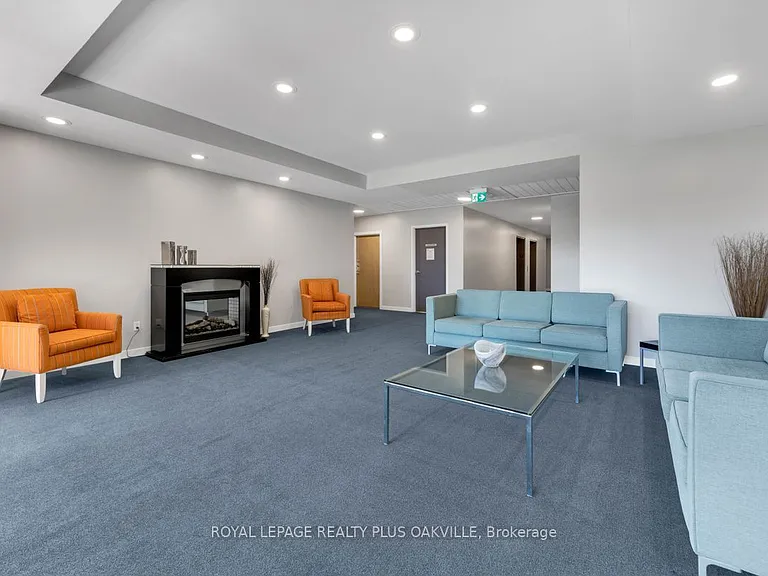 170 Water St N #1207 — Photo 17