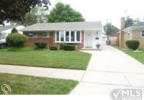 1st image of 24885 Hayes St