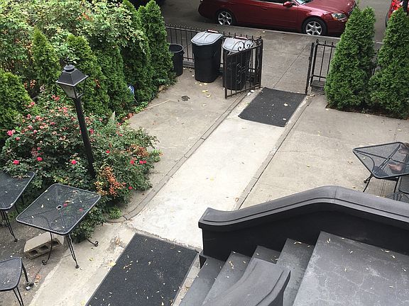 3rd image of 583 Eastern Pkwy