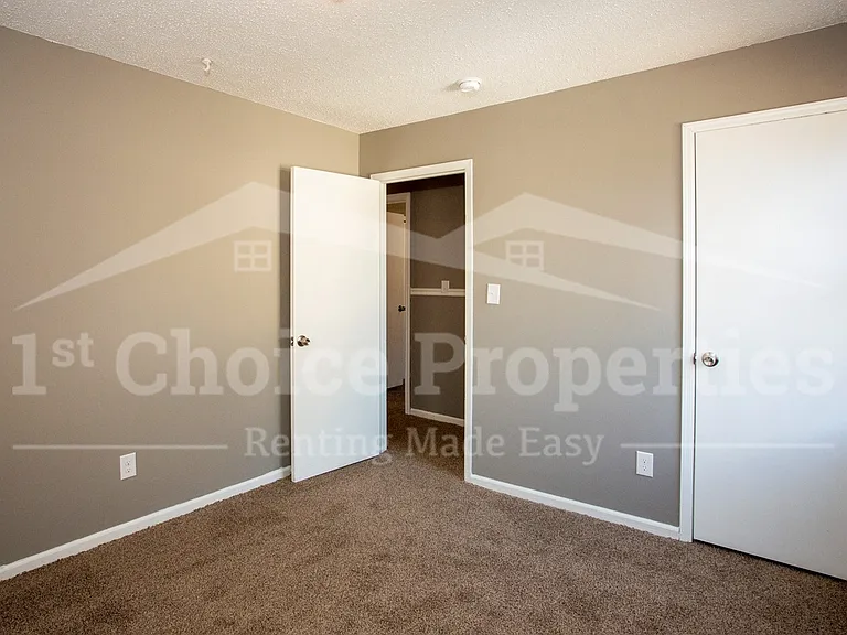 118 Fox Hollies Blvd — Photo 17
