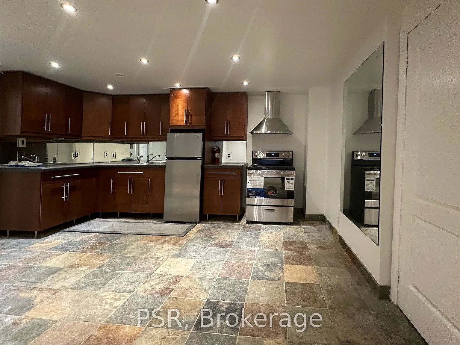 1 bed, $1,600 — Photo 4