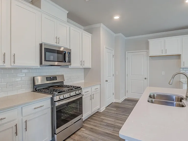1221 Pate Farm Ln — Photo 9