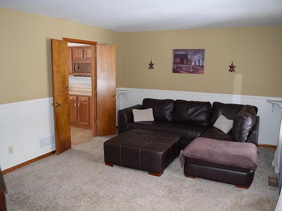 2nd image of 408 Olympia Fields Ct
