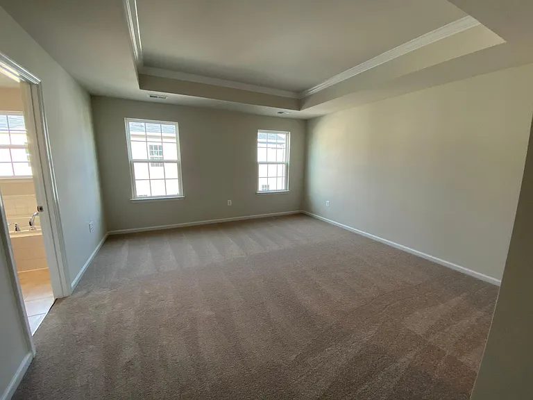 MBR with tray ceiling