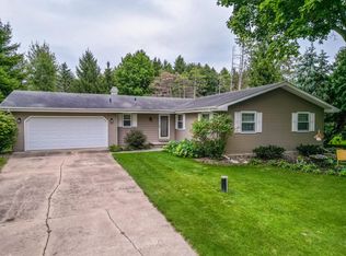 5754 Clevedon Ln, Oshkosh, WI 54904