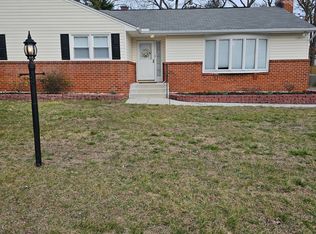 832 Lucky Rd, Severn, MD 21144