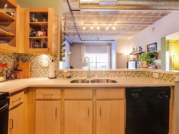 4th image of 800 Peachtree St NE APT 1214