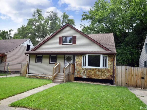 3805 Seneca St, Flint, MI 48504