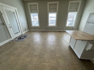 1203 Jackson St, Dubuque, IA 52001