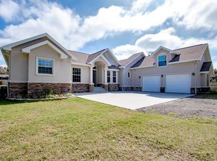 911 N Valrico Rd, Valrico, FL 33594