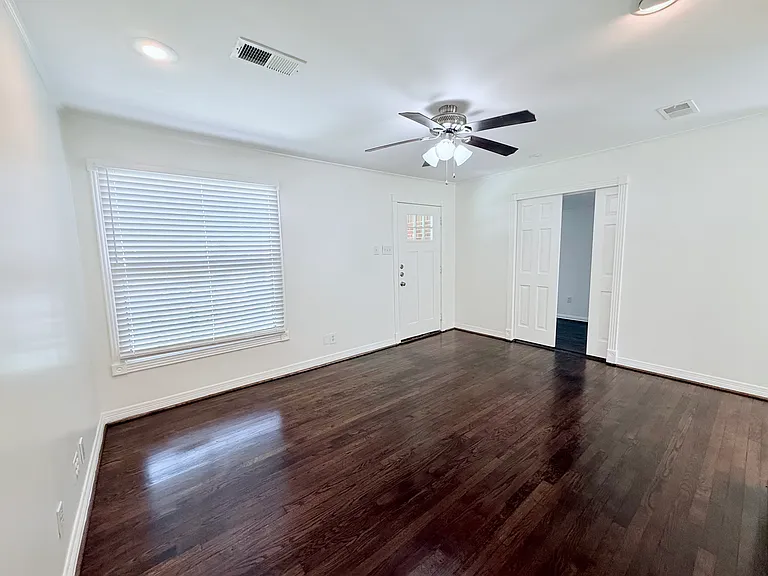 10640 Aledo Dr — Photo 23