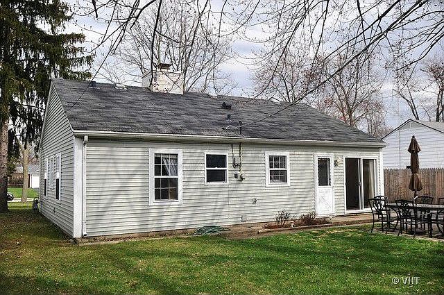 2nd image of 522 Poplar Ln