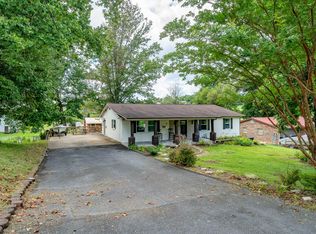 239 Circleview Dr, Gray, TN 37615