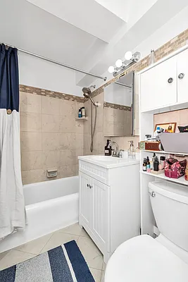 Rented by Brown Harris Stevens | media 25