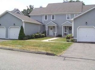 45 Copley Rd, South Glastonbury, CT 06073