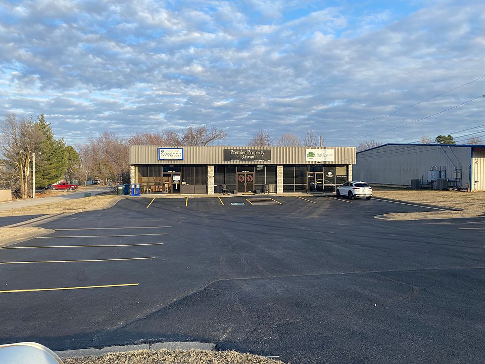 Building Photo 3