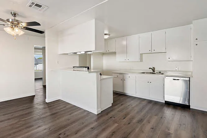 10848 Victory Blvd #23 — Photo 5