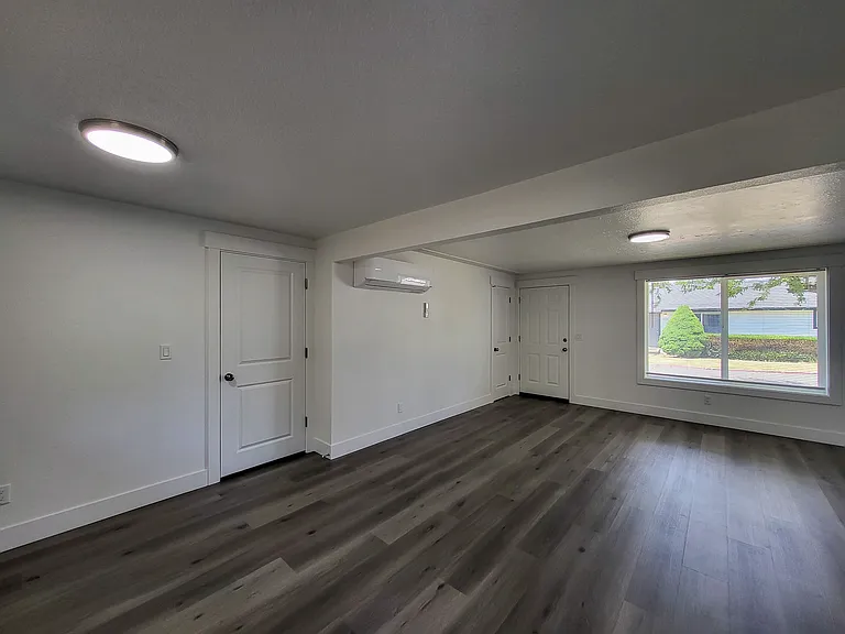 666 Hawthorne Ave NE #666 — Photo 4