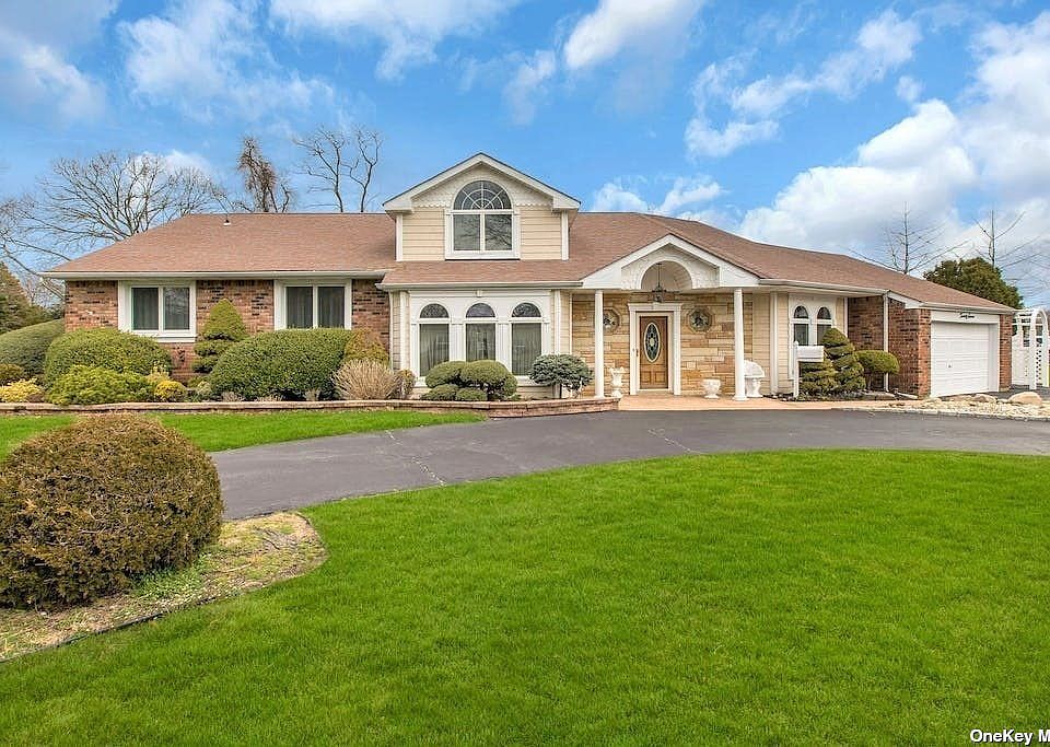 1st image of 27 Dove Ln