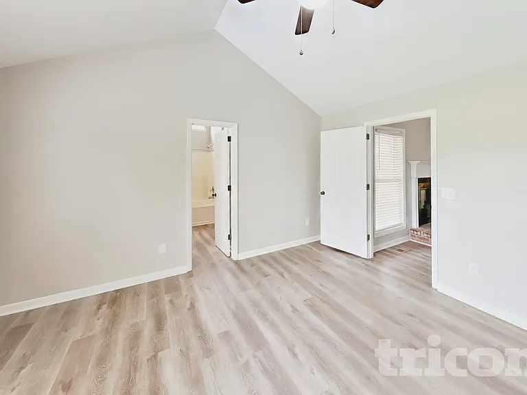 6009 Plateau Ct — Photo 8