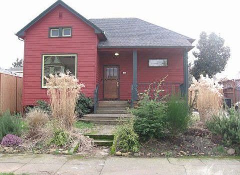 2nd image of 536 NE Jessup St
