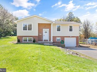 2446 Braddock Rd, Mount Airy, MD 21771