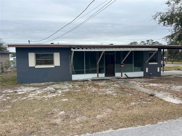 1121 Oakland Cir, Tavares, FL 32778