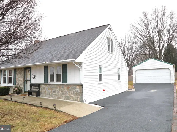 4 Bauer Ave, Willow Street, PA 17584