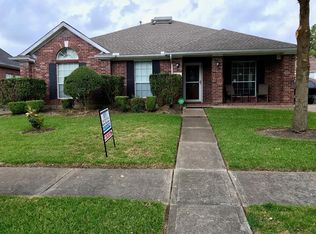 2410 Dixie Woods Dr, Pearland, TX 77581