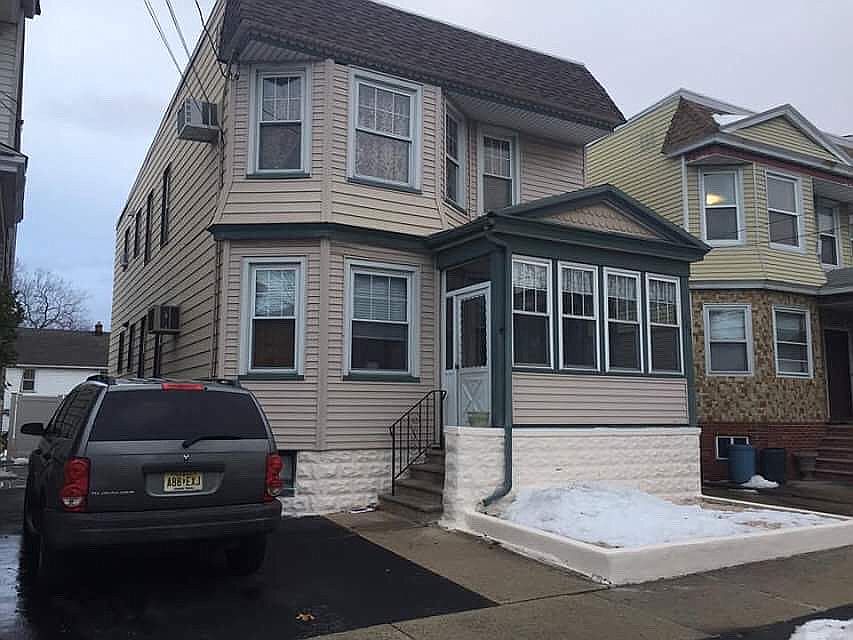 1st image of 343 Belgrove Dr