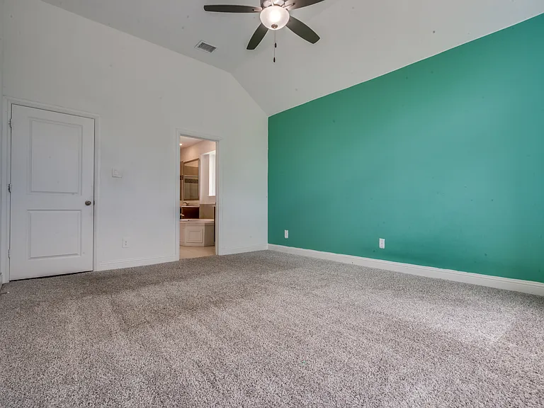 9448 Middle Ground Pl — Photo 17
