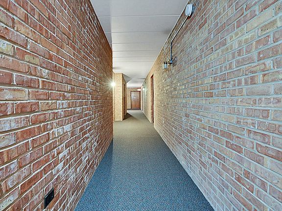 3rd image of 10210 Washington Ave APT 211