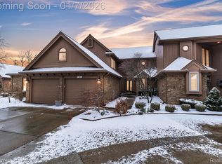 13684 Eaton Dr, Plymouth, MI 48170