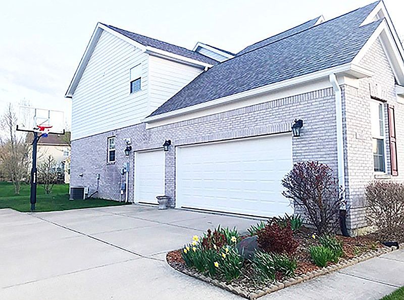 2nd image of 3805 Dolan Way