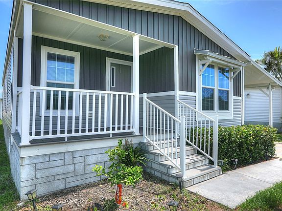 2nd image of 857 Laurel Cir